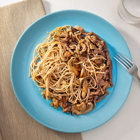 Ternera con espaguetti al curry